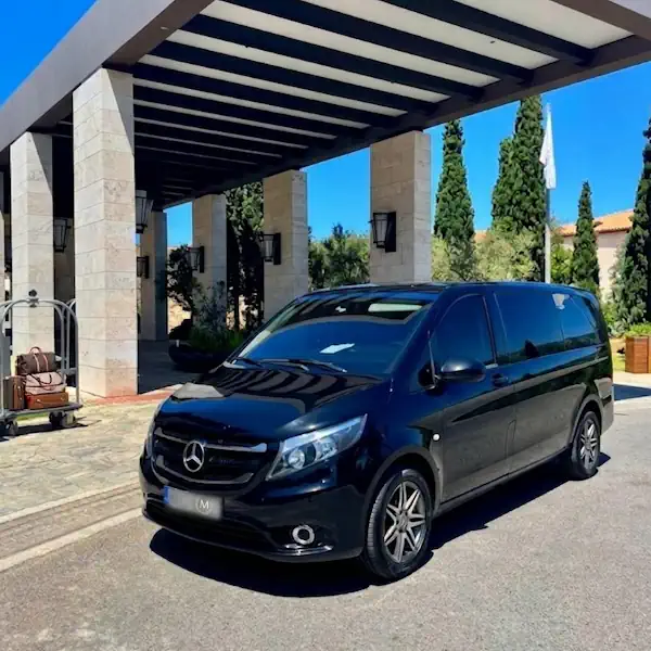 Μεταφορές Van έως 8 άτομα